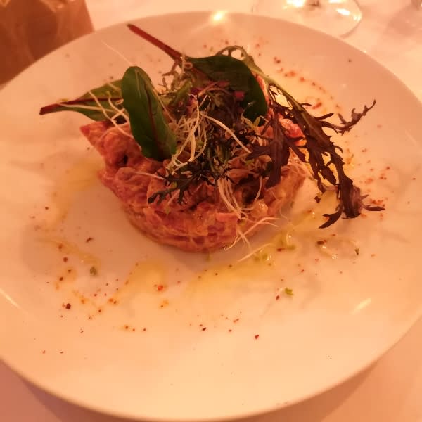 Tartare de bœuf Black Angus façon terre-mer - Le Lamarck, Paris