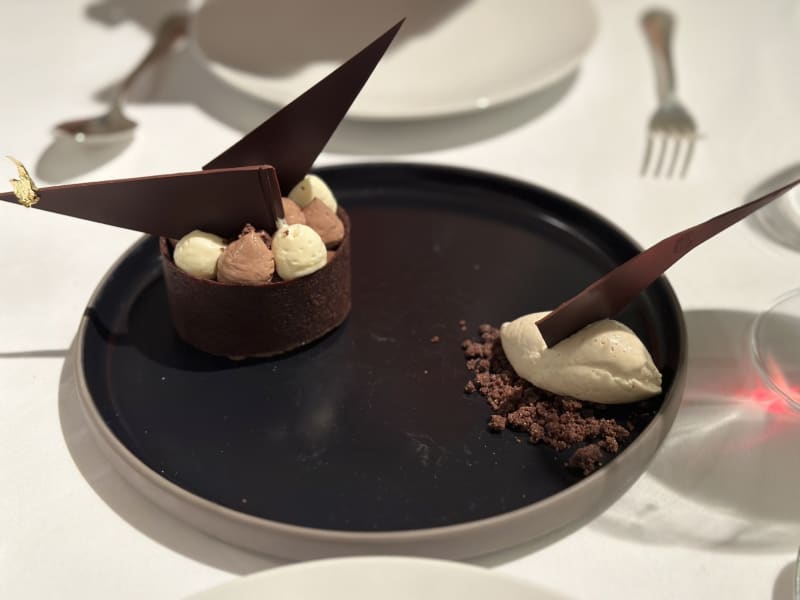 Le Violon d'Ingres in Paris Restaurant Reviews, Menus, and Prices