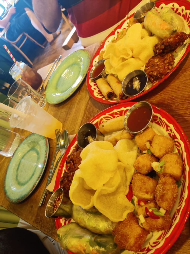 Rosa's Thai Cafe Greenwich in London Restaurant Reviews, Menus, and