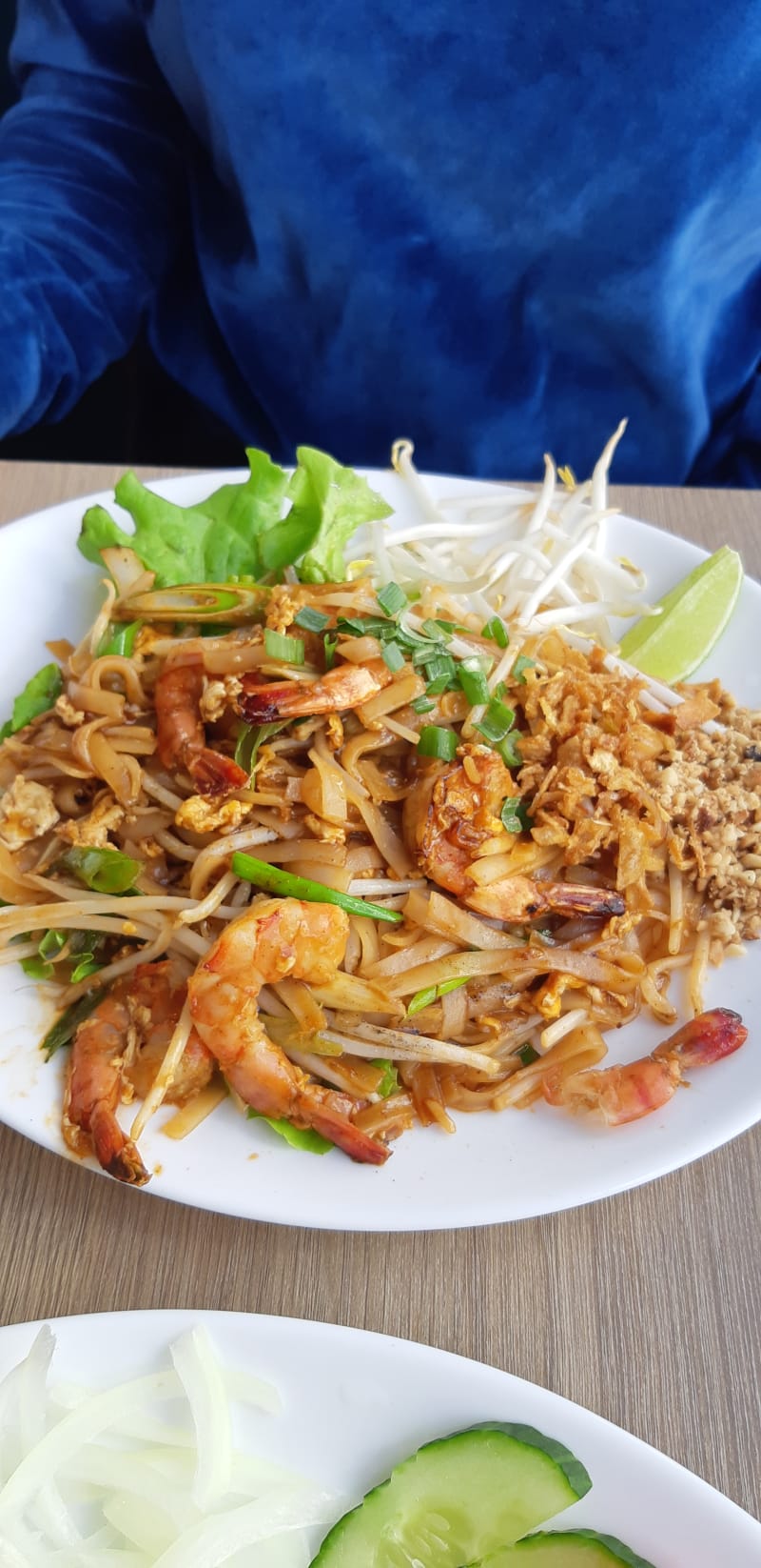 Lao Wasana, Paris