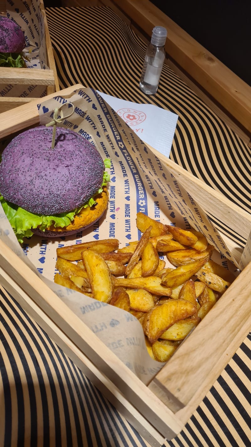 Flower Burger in Marseille - Restaurant Reviews, Menu and Prices