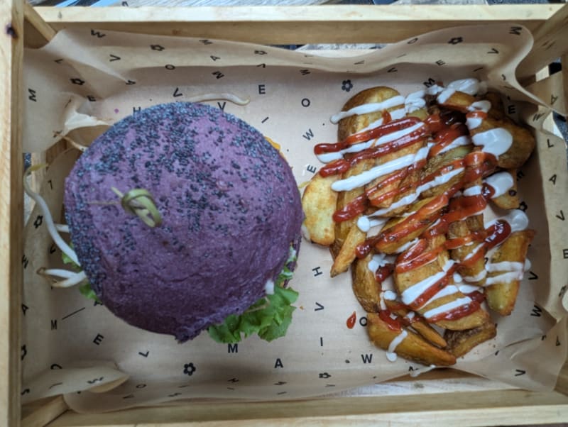 Flower Burger in Marseille - Restaurant Reviews, Menu and Prices