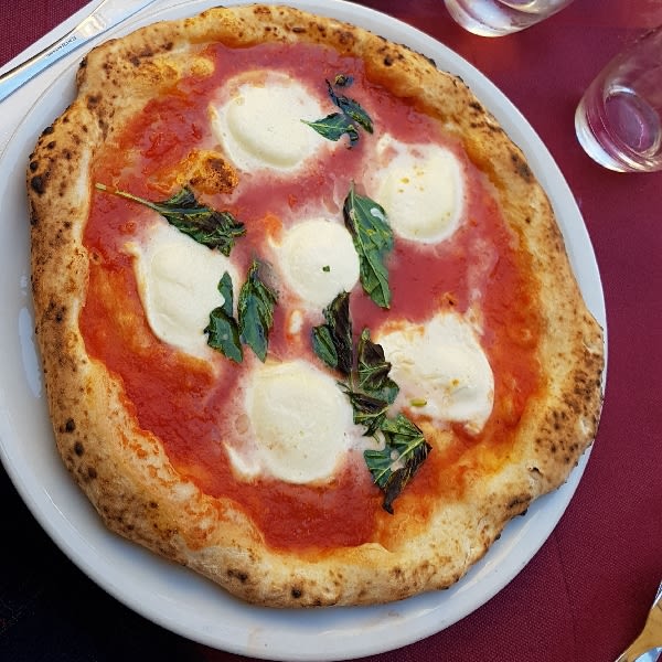 viene fame solo a vederla ... - Casa Viscardi, Naples