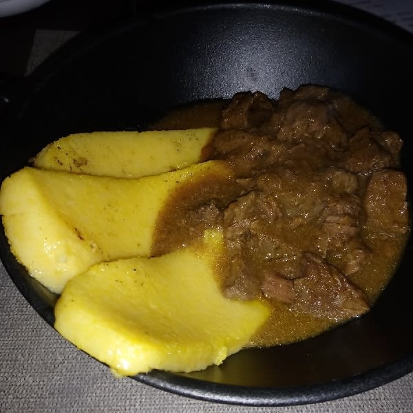 Polenta della giusta consistenza e cottura della carne perfetta - Bagus, Bologna