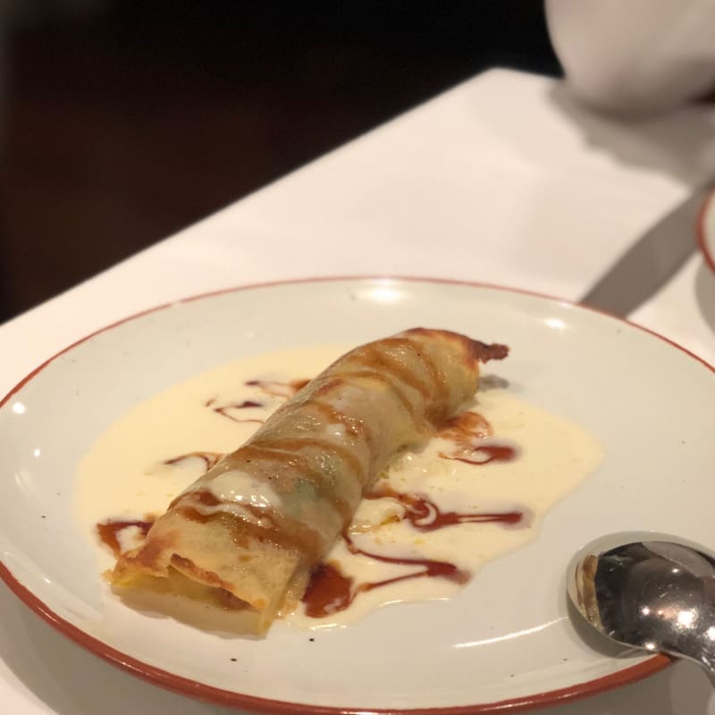 crepe rellena de confit de pato y verduritas - Silvestre, Barcelona