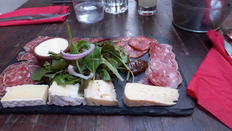 Le Bar de Fer , Paris