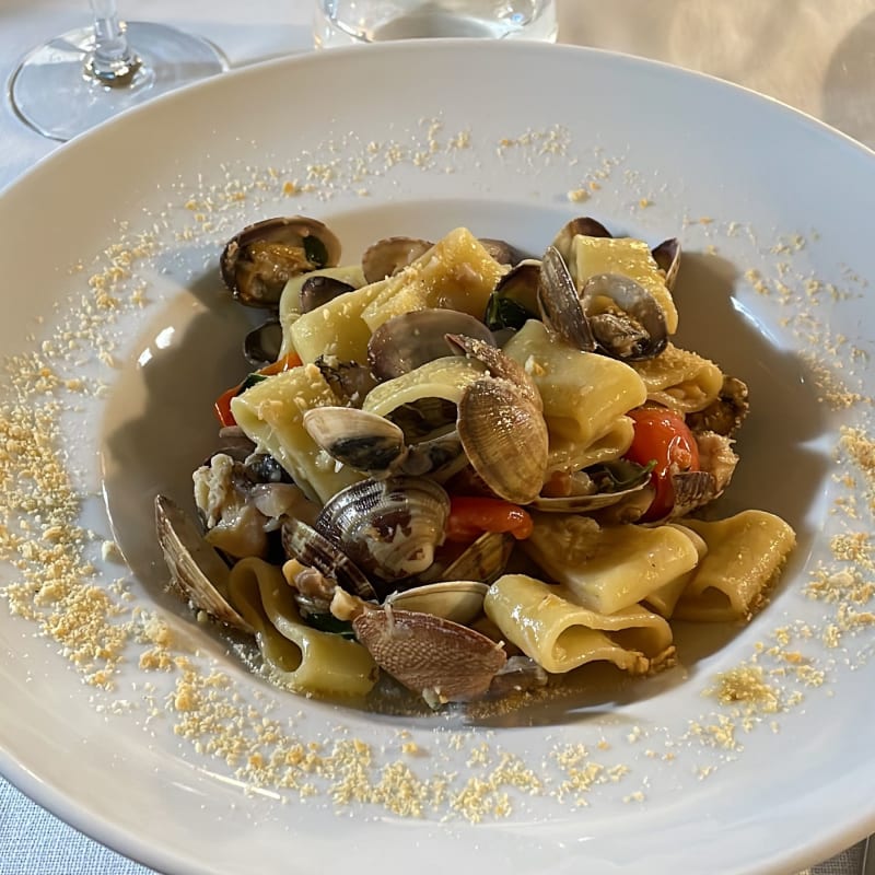 Calamarata Cernia e Vongole - Blunotte Restaurant , Lecce