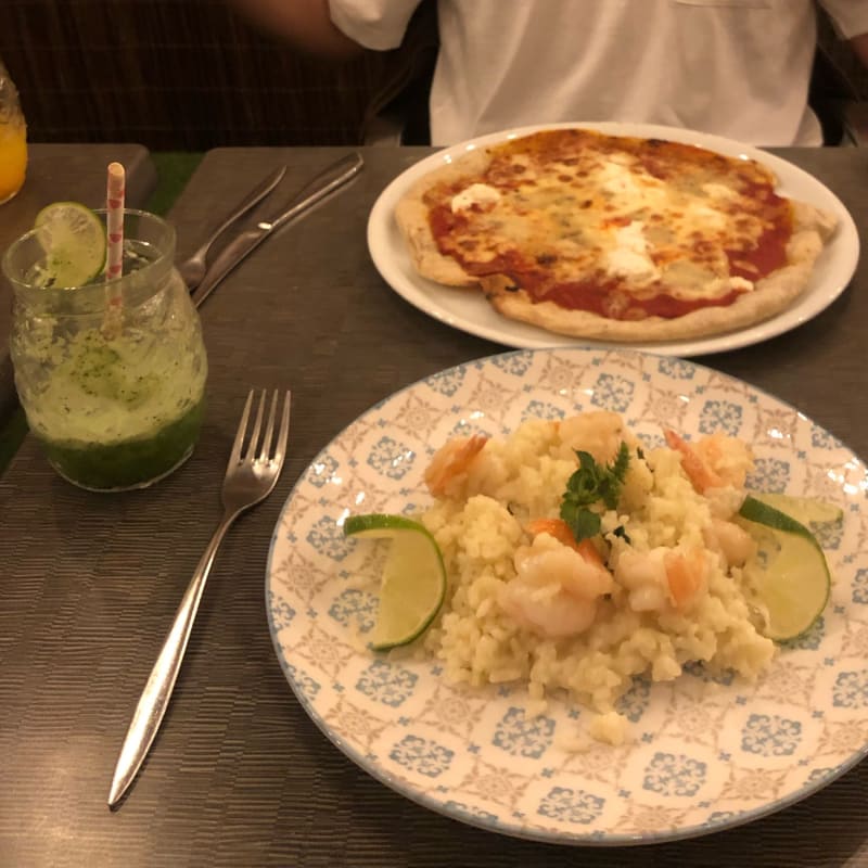 Risotto mojio gambas et pizza 4 fromages  - Taormina, Palaiseau