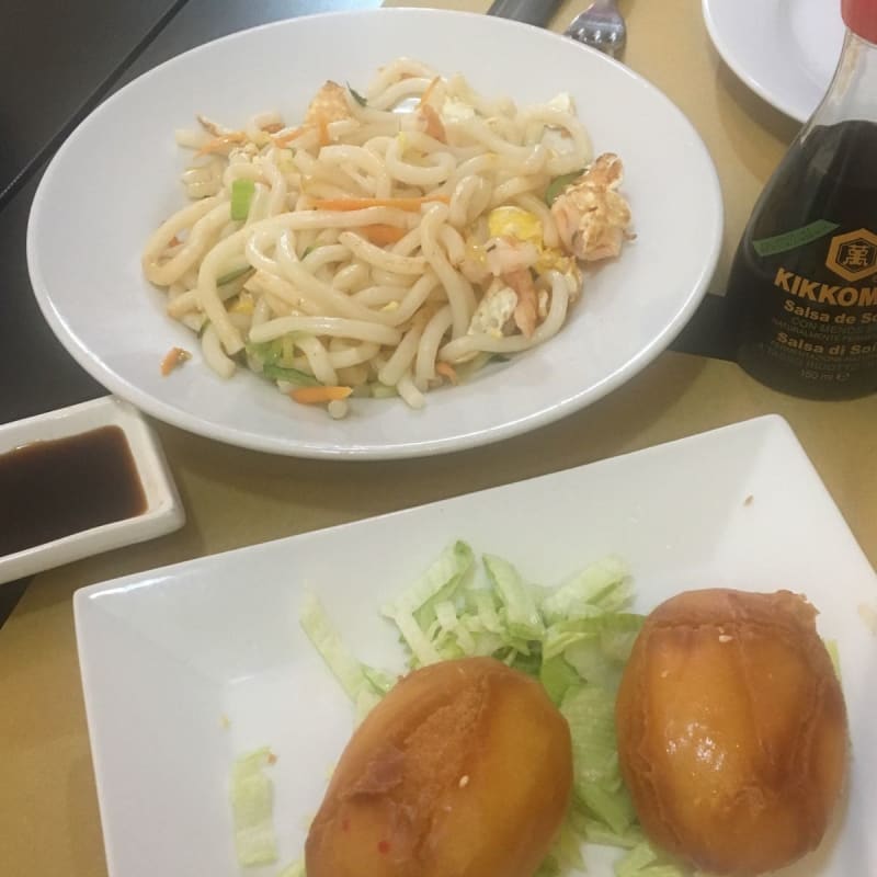 KAISEN YAKI UDON con frutti di mare e pane fritto - Sen Kaiten Sushi, Cerro Maggiore