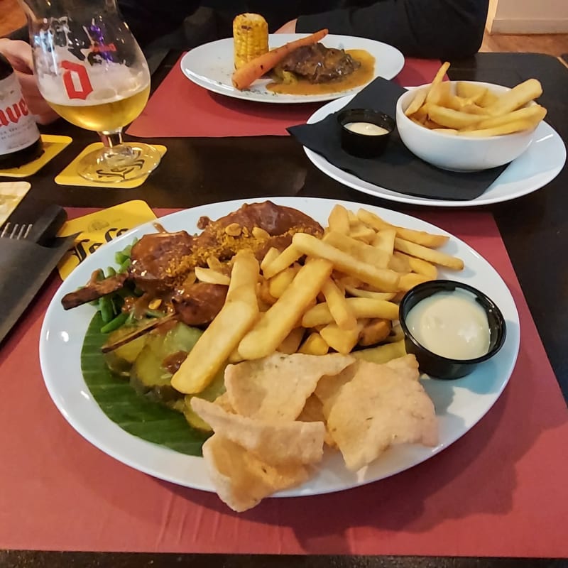 Kipsate met friet - Restaurant Grand Café Dordts Genoegen, Dordrecht