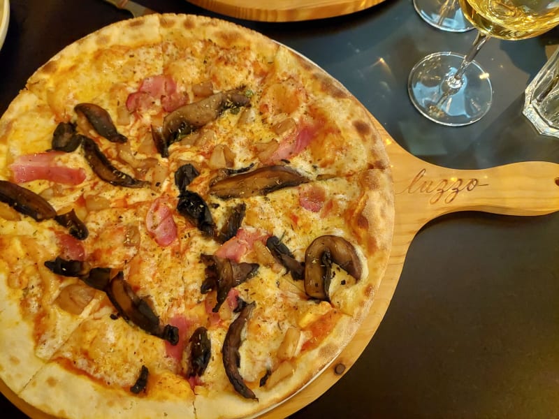 Pizzaria Luzzo Alvalade, Lisbon