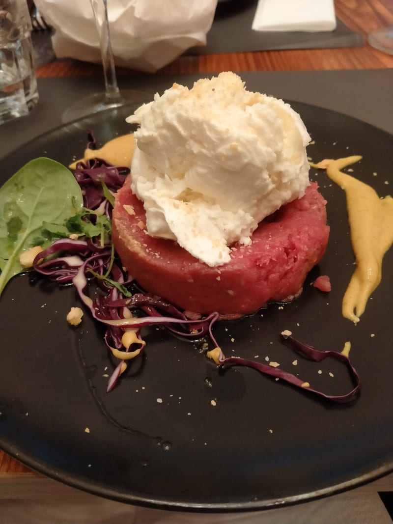 Tartare di fassona con bufala e taralli - Casa del Vino, Savona