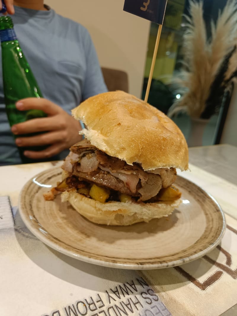 Burgerì, Casavatore