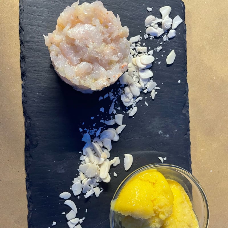 Tartare di gamberi con sorbetto al mango - Bonfim Club, Genoa