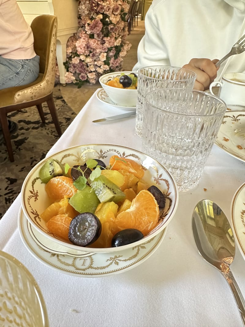 Ladurée Paris Champs-Elysées, Paris