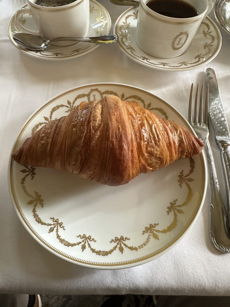 Ladurée Paris Champs-Elysées, Paris