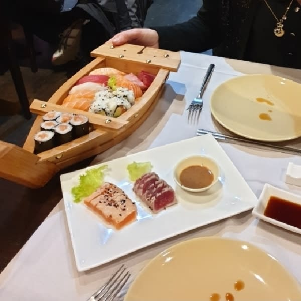 Barca da uno e tonno e salmone tataki - Wen Xiang, Milan