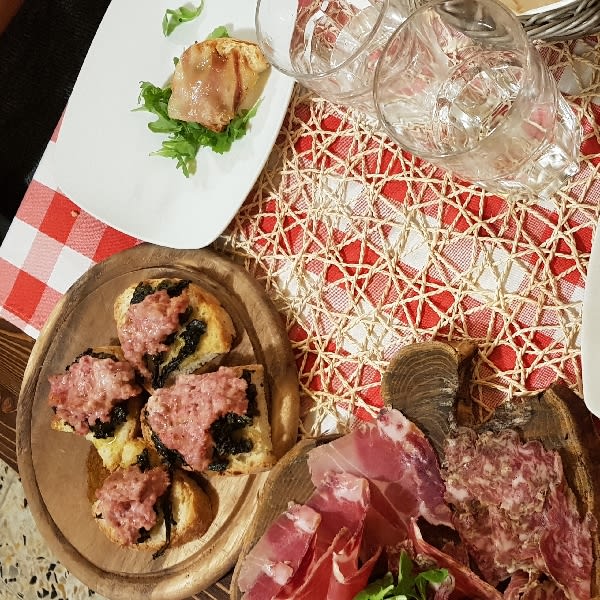 Tagliere e crostone - Taverna Le Cose Buone, Gaiole In Chianti