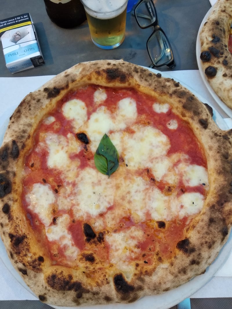 A' Livella Pizzeria Napoletana, Imperia