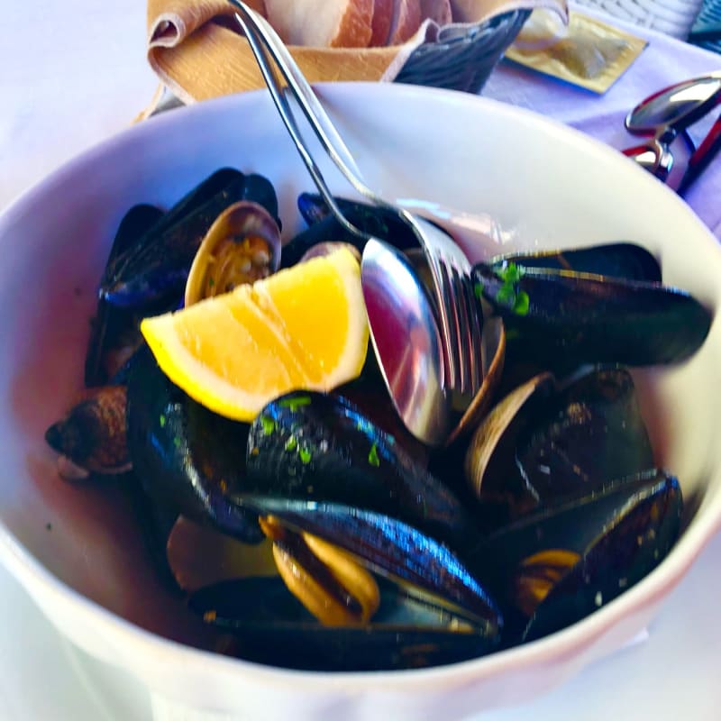 Cozze e vongole alla marinara  - Mangiassieme, Bologna