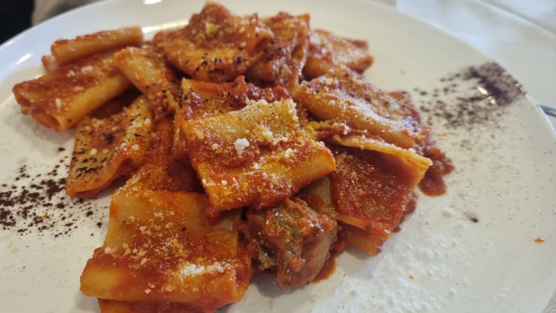 Pacchero con sugo di coda alla vaccinara - Osteria Romana, Rome