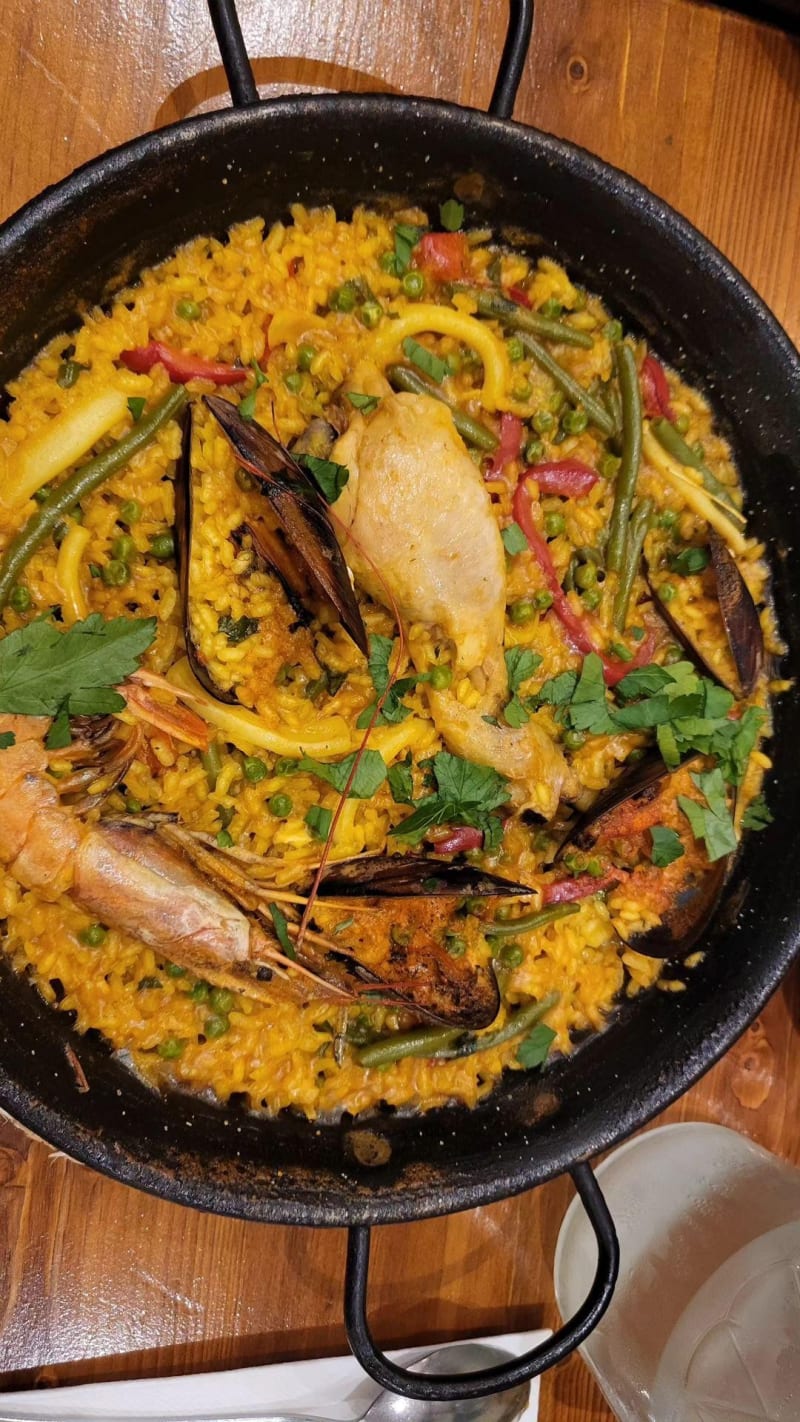 La Paella, Paris