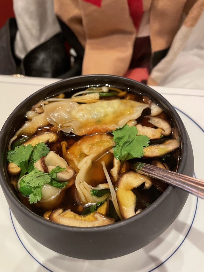 Bentley's Oyster Bar and Grill in London Restaurant Reviews, Menu and