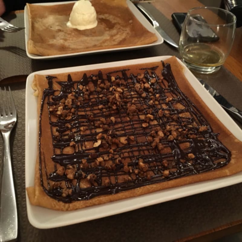 Crêpes speculoos et chocolat maison noisettes caramélisées - La Girafe, Vanves