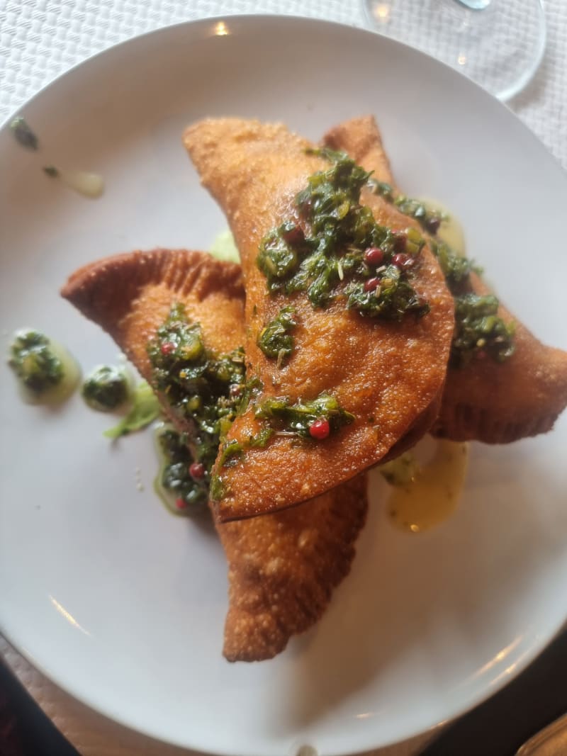 Nos fameuses empanadas maison - La Estancia Saint-Germain , Paris