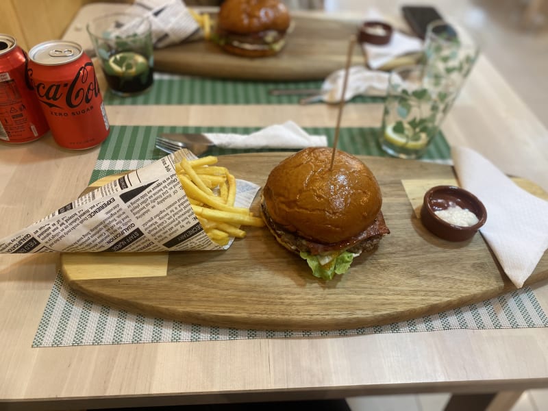 Shanu's Burger, Lisbon