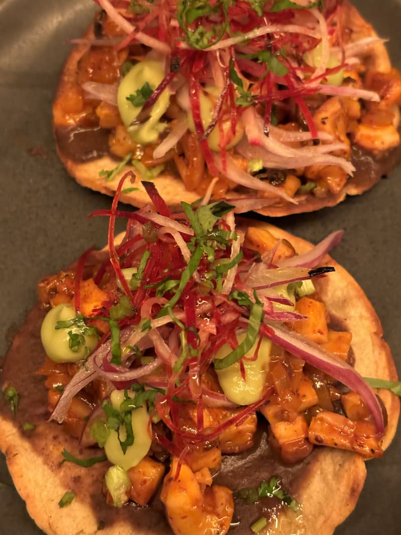 Tostada de pulpo caliente (2un) - Boca Linda, Lisbon