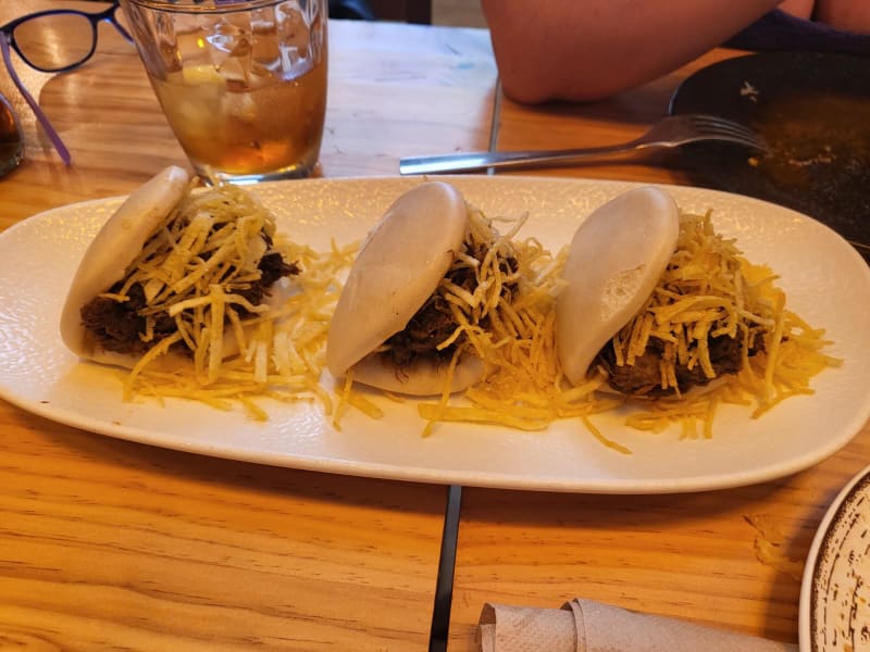 Pan bao con costillas  - El Santiamén - Fernández de los Ríos, Madrid