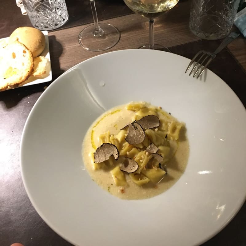 Pizzicotti al tartufo e castelmagno  - Hostaria Cosmopolitan, Brescia