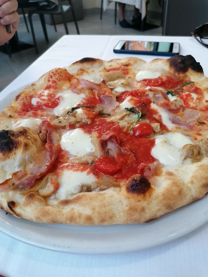 Pizza Tartufata - Astoria Ristorante Pizzeria, Fidenza