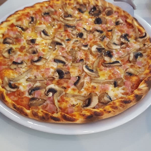 Muy rica - Pizzería Arezzo, Madrid