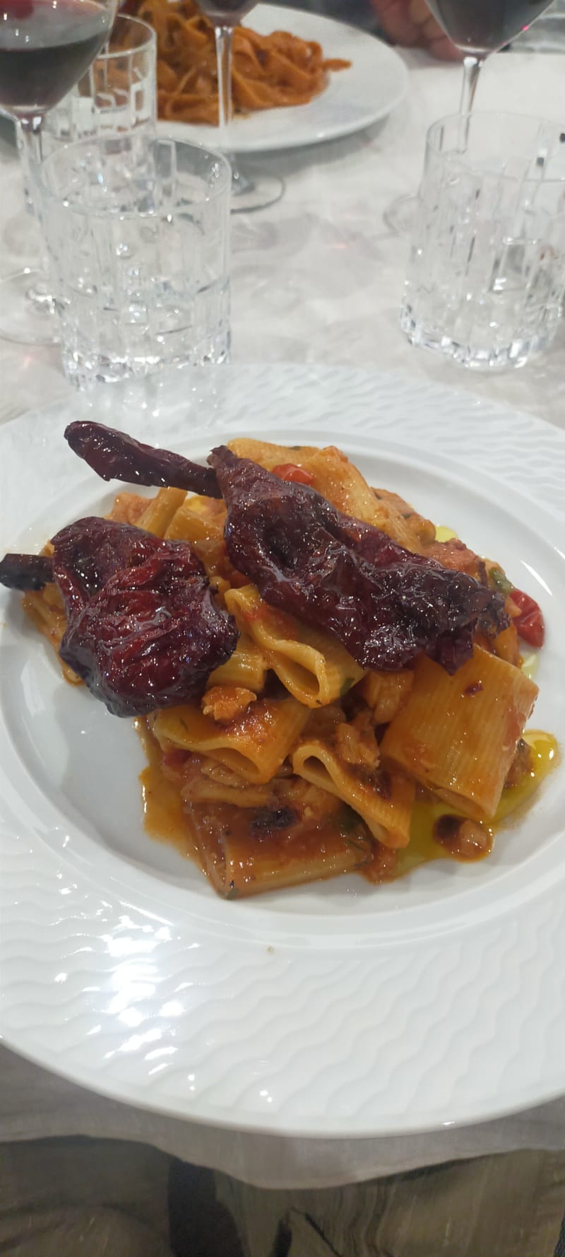 Paccheri con baccalà e peperoni cruschi - La Dolce Vita