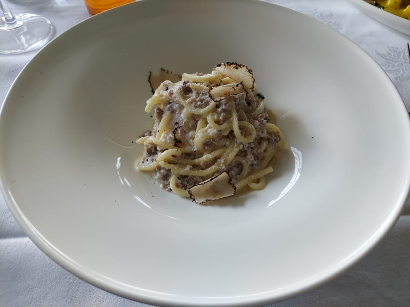 Umbricelli con salsiccia e tartufo - Gradale, Perugia