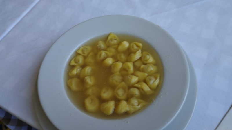 Tortellini Fatti a Mano - Trattoria Rivabella al Parco Verde, Monte San Pietro