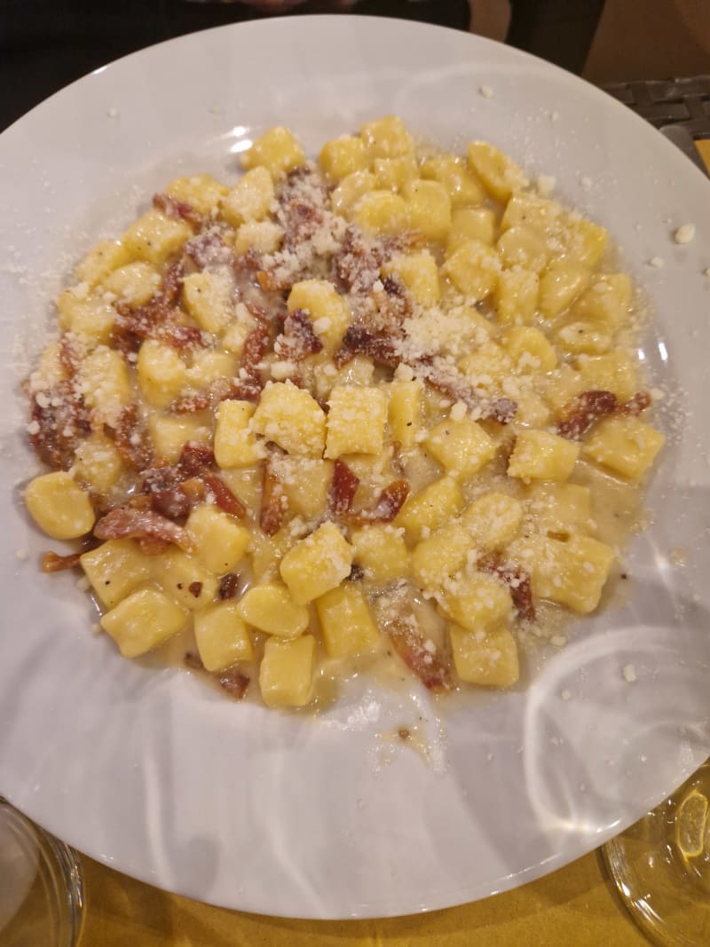 Gnocchi alla Gricia - La Gazza, Rome