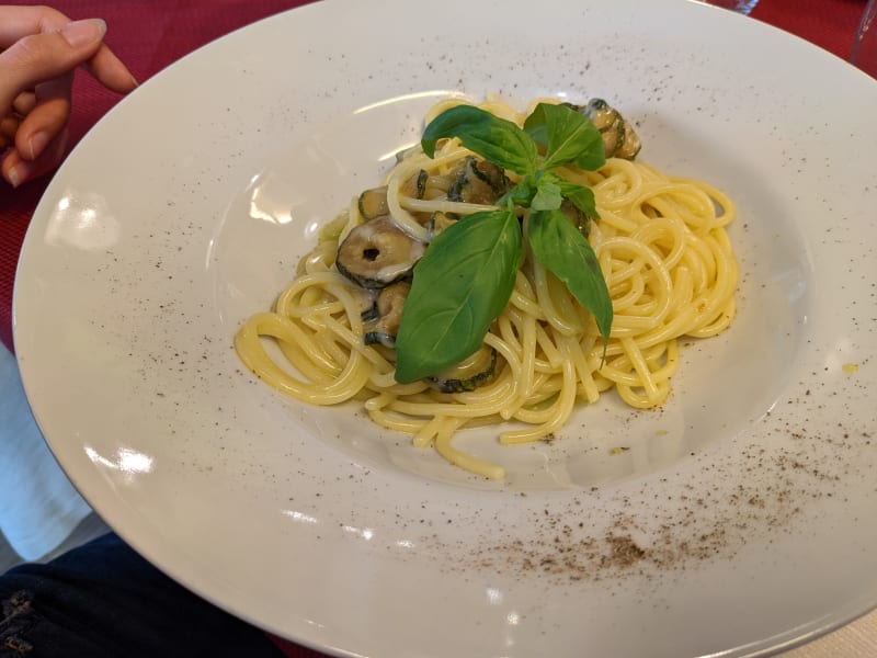 Spaghetti alla Nerano - Vac è Press, Magenta