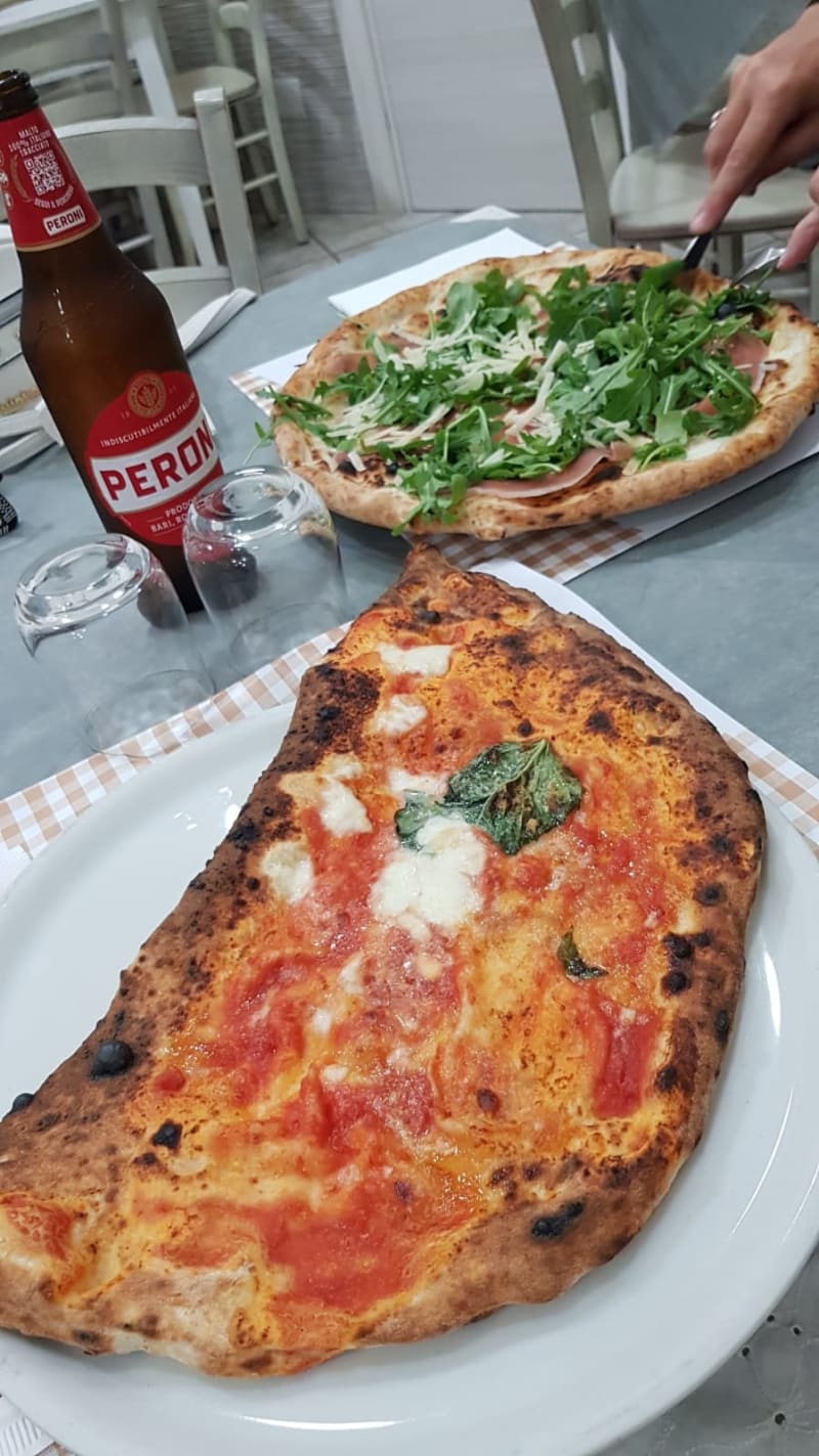 Magn' Pizz', Naples