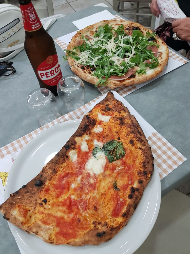 Magn' Pizz', Naples