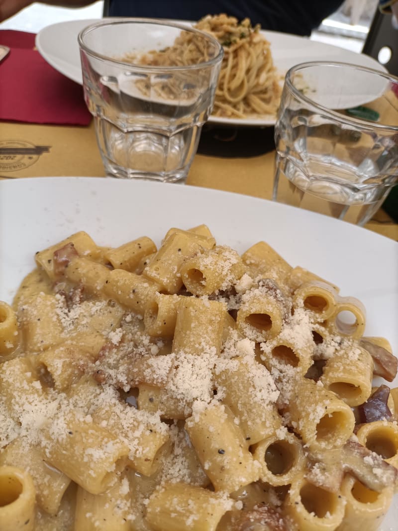 La Follia (trattoria pizzeria), Rome