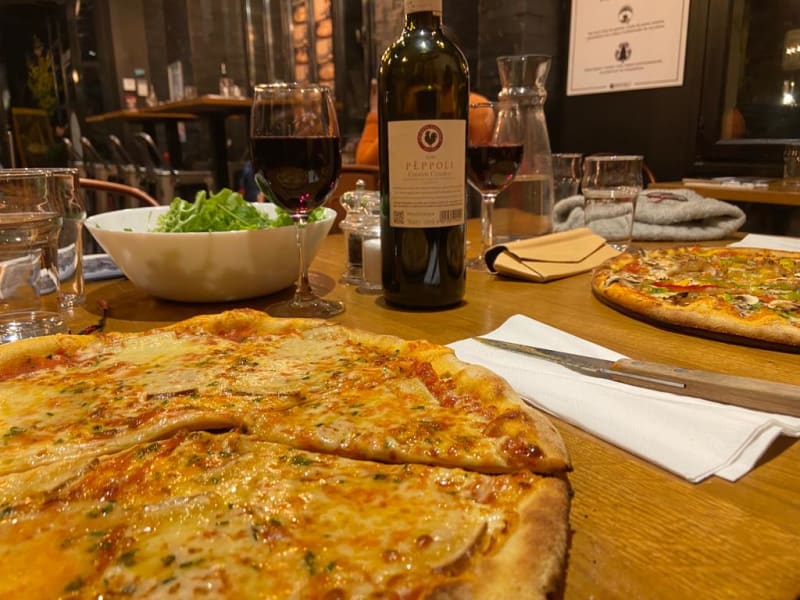 Pizza’s and salad - Basilic & Co Suresnes, Suresnes