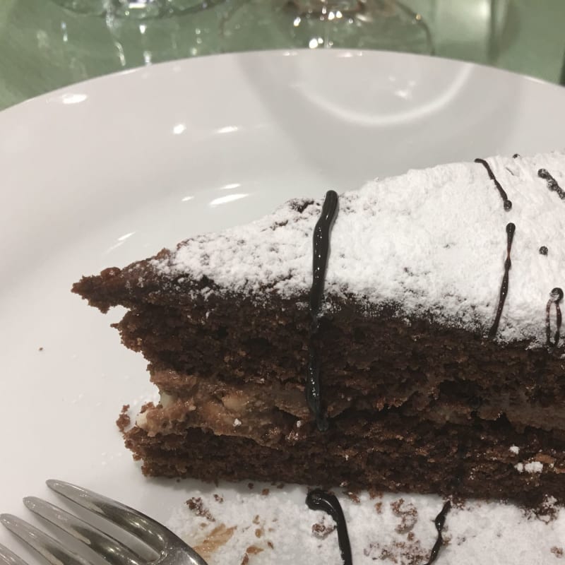 Torta al cioccolato con crema top - La Locanda di Aida, San Benedetto del Tronto