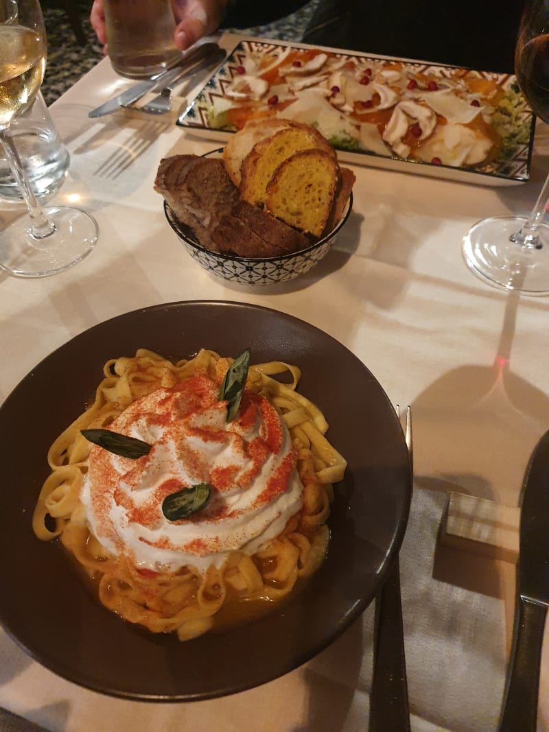 Asso di fiori Osteria dei formaggi, Milan