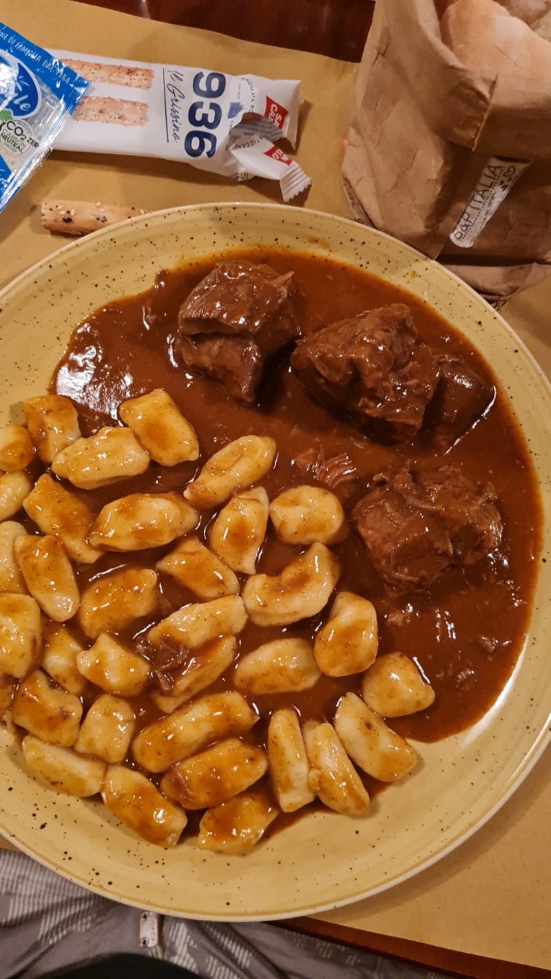 Gnocchi e gulash - Trattoria Al Piron