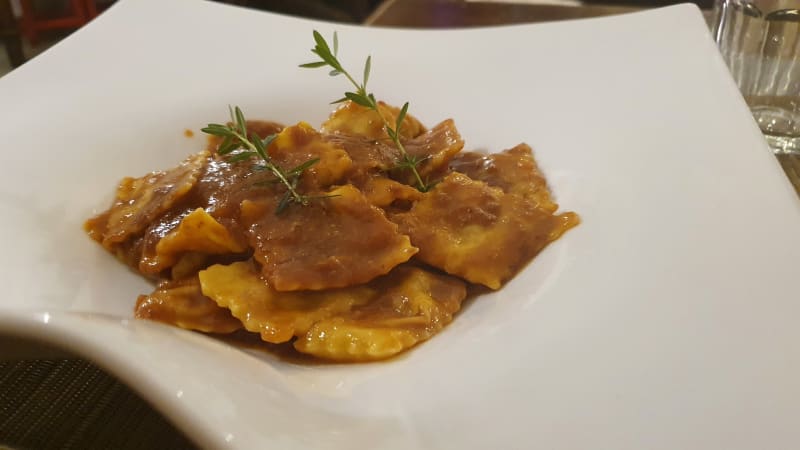 Agnolotti Con Sugo Di Brasato - Antica Posteria dei Sabbioni