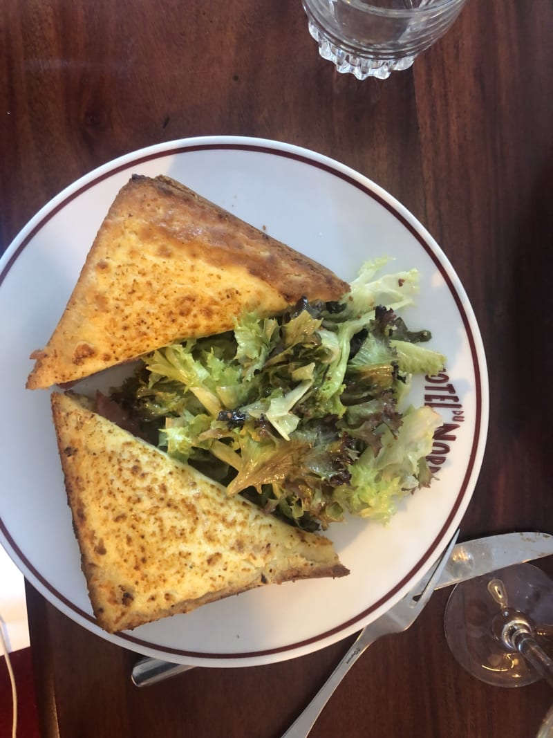 L’incontournable croque-monsieur au gouda truffé - Hôtel du Nord, Paris