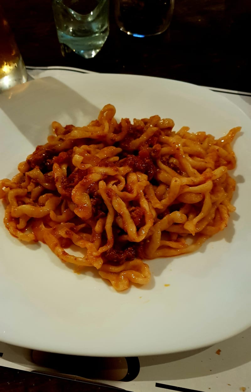 Pici Al Ragù Toscano - Legmastersheep Irish Pub